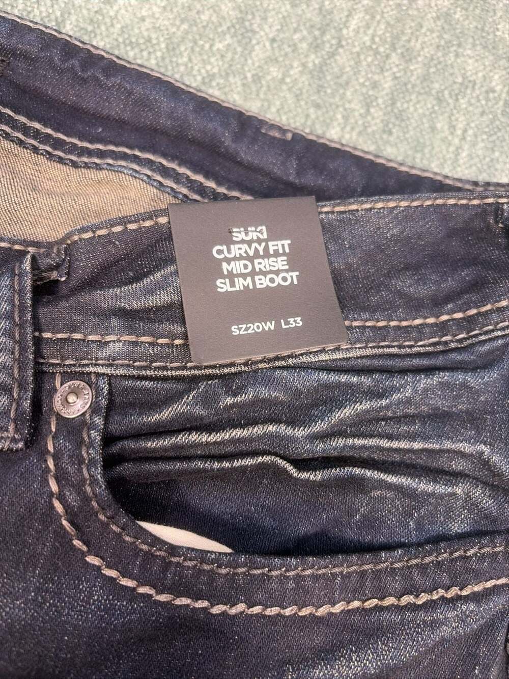NWT Silver Jeans Co. Suki Curvy Fit Mid Rise Slim Boot Jeans SZ20W L33 - Picture 3 of 8